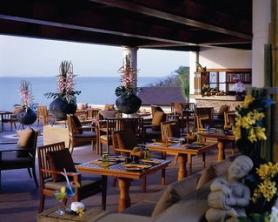 Thajský hotel Sheraton Pattaya Resort s barem