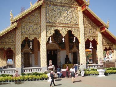 Lamphun - chrám Hariphunchai