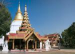 Thajské město Lampang s chrámem Wat Phra Kaeo Don Tao